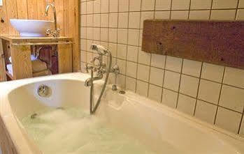 Bed & Breakfast Koetshuis 3*